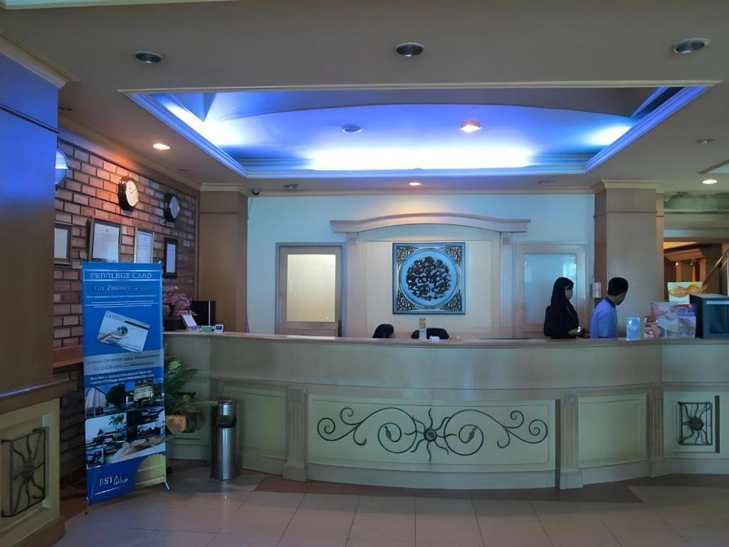 Buana Lestari Hotel Balikpapan  Exteriér fotografie